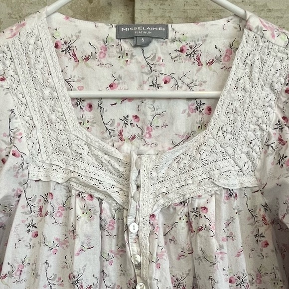 Miss Elaine Platinum Floral Gown Sz S Romantic Country Modest Lace Neck Classic - Picture 3 of 15